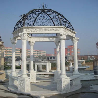 Gazebo redondo de mármore decorado com jardim