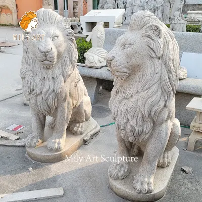 Escultura animal de estátuas de leão sentadas ocidentais em granito ao ar livre